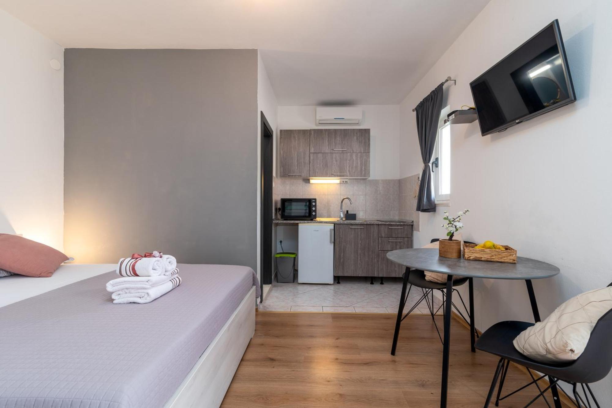 Studio Apartment Coce Trogir Luaran gambar