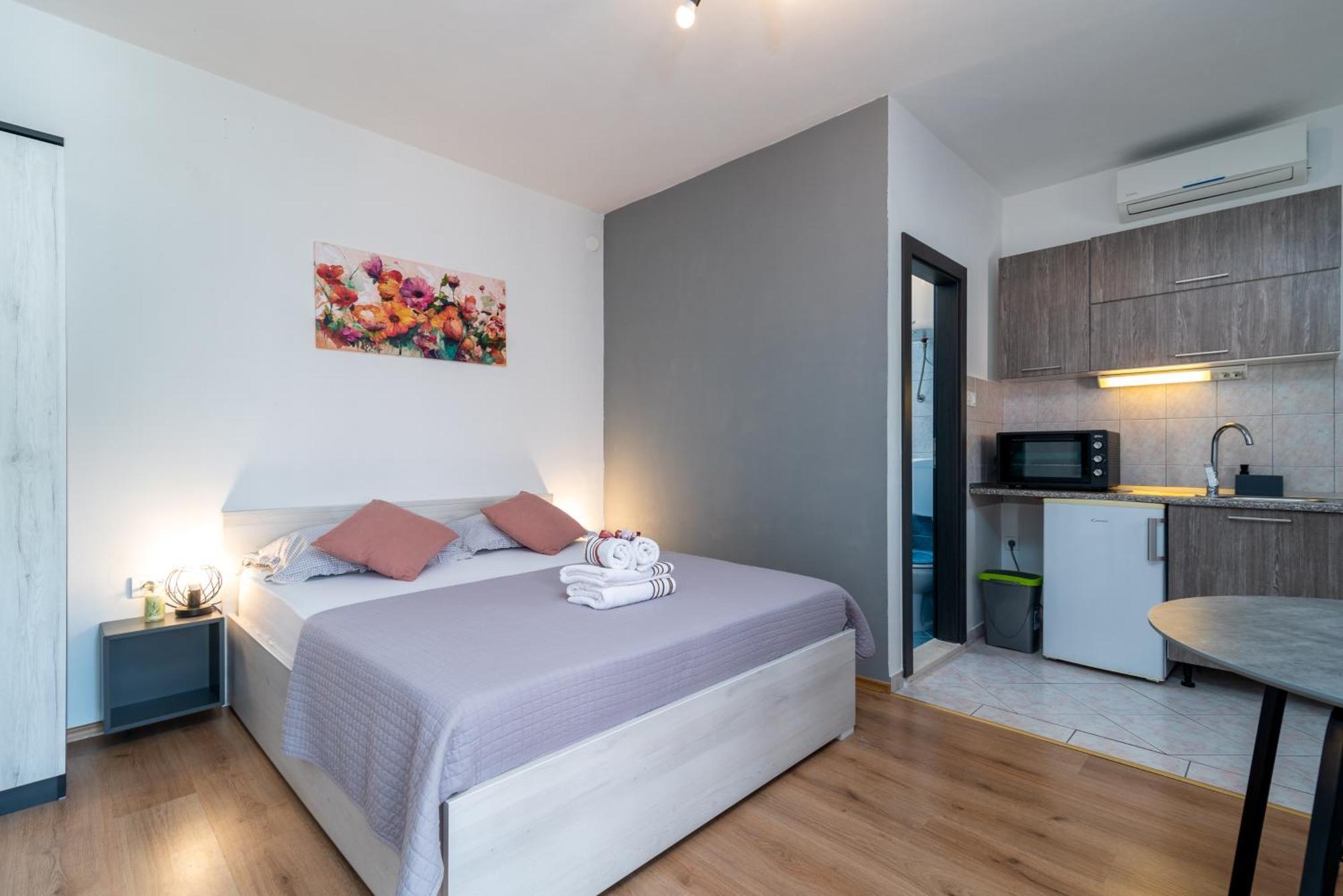Studio Apartment Coce Trogir Luaran gambar