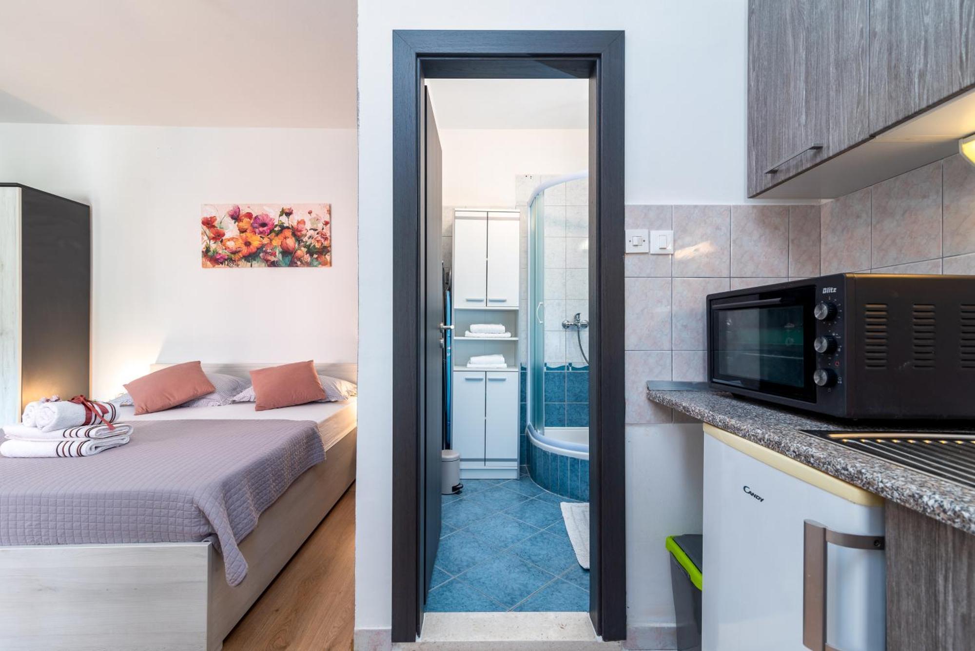 Studio Apartment Coce Trogir Luaran gambar