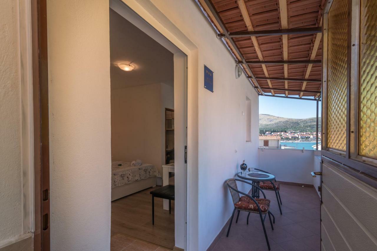 Studio Apartment Coce Trogir Luaran gambar